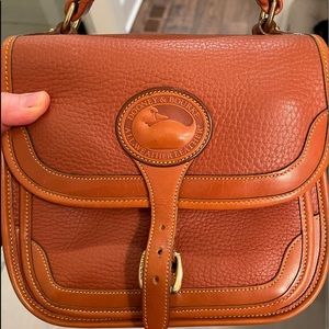Gorgeous vintage Dooney and Bourke tan bag